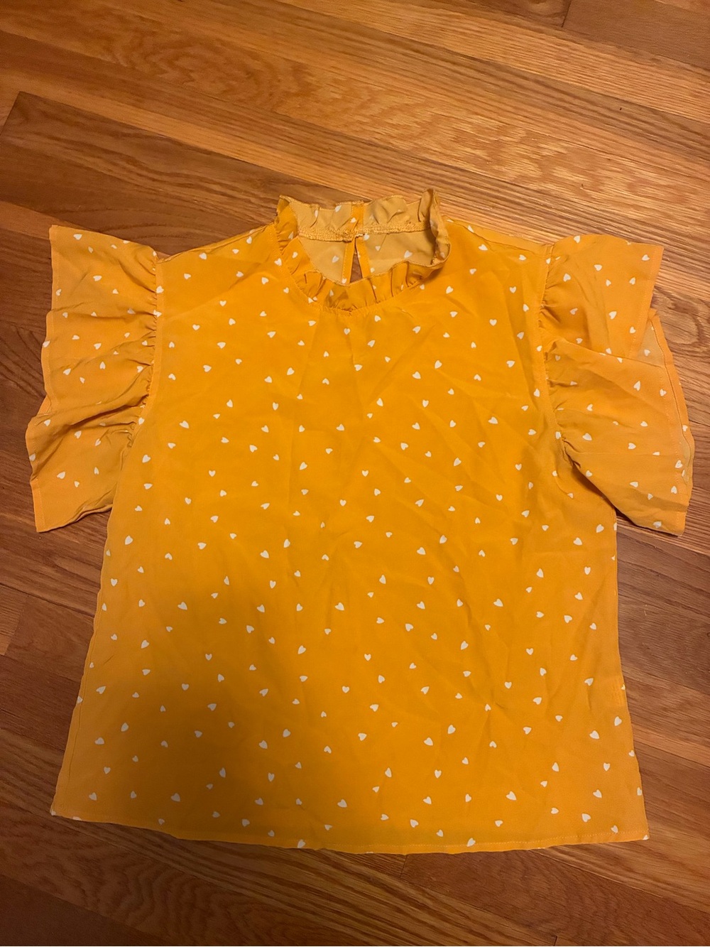 Women’s Yellow Heart-Print Ruffle Sleeve Top